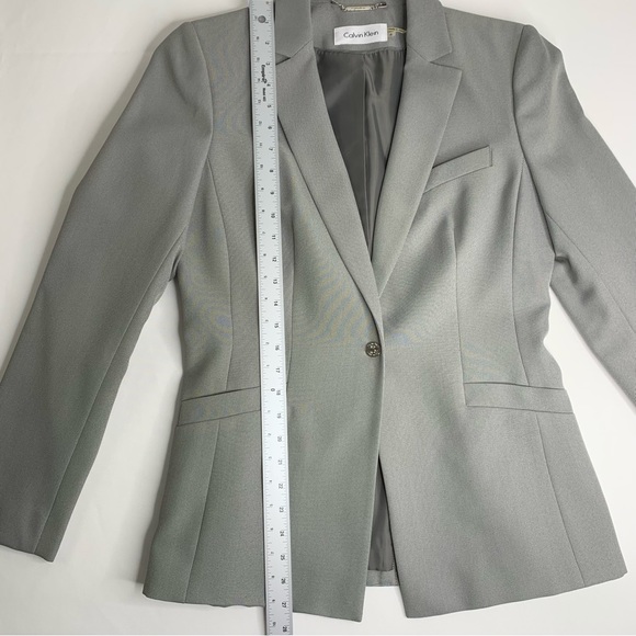 NWT Calvin Klein, gray suit blazer, size 6 - Picture 11 of 15